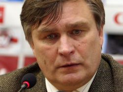 Валерий Петраков дебютирует на посту тренера 