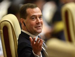 Медведев назвал условия улучшения отношений России и США