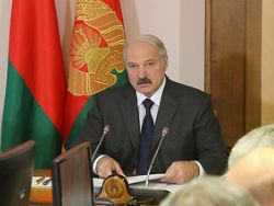 Лукашенко: коррупцию будем выжигать каленым железом