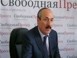Кортеж главы Дагестана попал в аварию, жертв нет