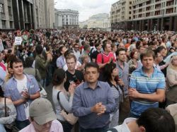 В день приговора Навальным люди намерены выйти на улицу