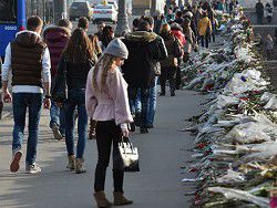 Оппозиция об уничтожении народного мемориала Немцова
