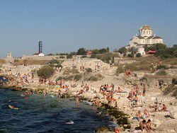 Севастополь потерял половину туристов