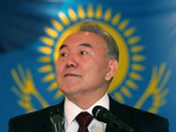 Запад сдержанно отреагирует на выборы в Казахстане