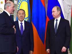 Путин прилетел в Астану на встречу с Назарбаевым и Лукашенко