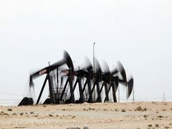 Цены на нефть растут из-за военной операции в Йемене