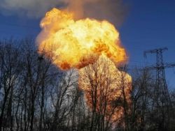СМИ: в Донецке прозвучал мощный взрыв