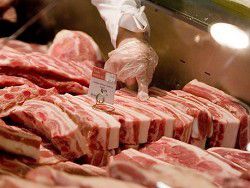 Беларусь запретит ввоз свинины из трех округов Литвы