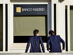 Испанские власти заморозили банковские счета сотен россиян