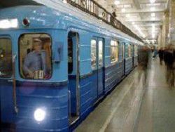 В харьковском метро под поездом погибла женщина