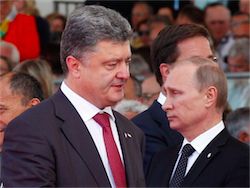 Bloomberg: Путин смеется над мучениями Порошенко