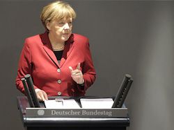 Меркель выступит за привязку санкций к минским соглашениям