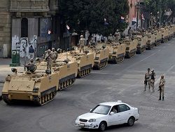 США поставят Египту 12 истребителей и 125 танков