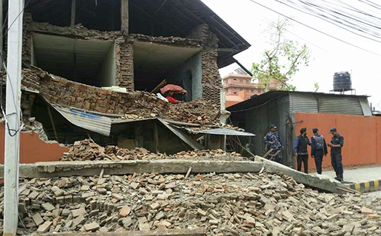 Столица Непала частично разрушена в результате мощного землетрясения