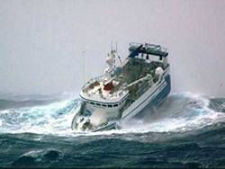 53 моряка погибли при крушении траулера в Охотском море