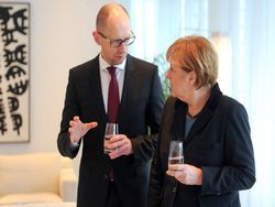 Меркель похвалила Украину за реформы