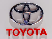 Toyota начала разработку  недорогих  зарядных станций  для гибридов и электрокаров