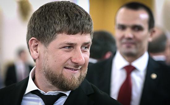 Кадыров пригласил всех на свадьбу 17-летней чеченки и полицейского