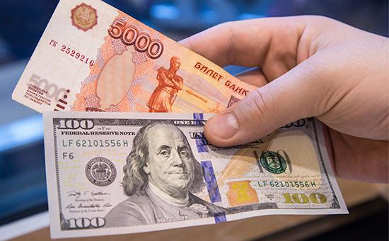 Экономисты пересмотрели негативный сценарий для курса рубля