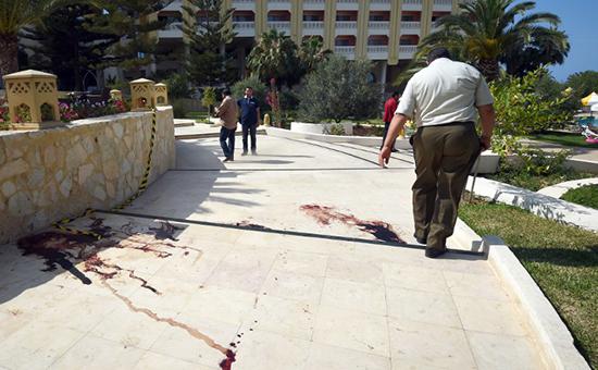 Количество жертв теракта в Тунисе возросло до 39 человек