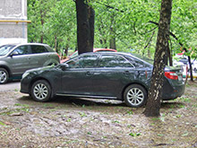 В Хакасии объявили конкурс фото авто, припаркованных на детских площадках