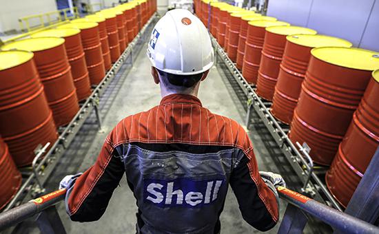 Shell сократит персонал и инвестиции из-за низких цен на нефть