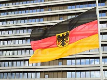МВД Германии обвиняют в том, что  рискнуло жизнью политиков, закупив  более 100 спецавто за 