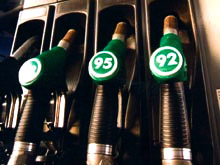 Недельные цены на бензин в РФ снизились на 0,1%, с начала года - выросли на 4,7%