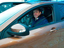Медведев описал впечатления от тест-драйва Lada Xray цвета 