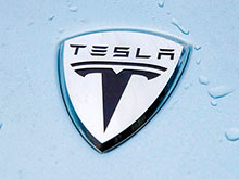Выписывая слово из трех букв: Tesla покажет  новую модель в марте