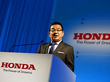 Генеральный директор Honda уходит в отставку в связи со скандалом с подушками безопасности