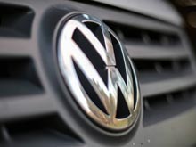 В России из-за проблем с тормозами отзывают  60 тысяч кроссоверов  Volkswagen   и  Porsche