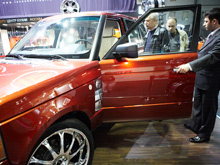Продажи легковых автомобилей в России показали наименьшее падение за 14 месяцев