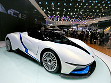 В Пекине представлен гоночный электросуперкар, который может обогнать  фастбэк Tesla