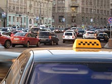 Полиция провела масштабную проверку таксистов в Москве  - десятки  тысяч водителей привлекли
