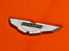 Aston Martin   показал    элегантное   купе Vanquish Zagato на выставке самых красивых машин