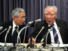 Руководитель Suzuki уходит в отставку, а   замглавы берет на себя  вину за топливный скандал